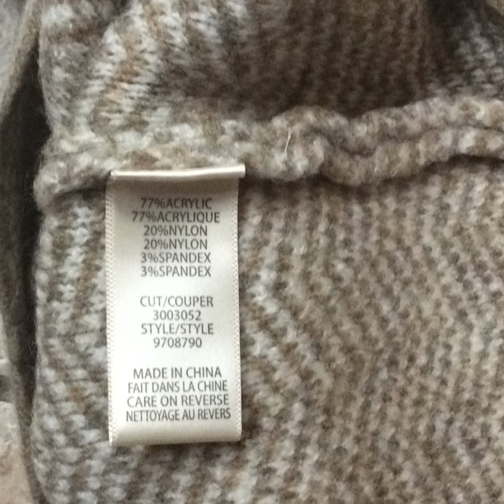 Max Studio Sweater - Picture 5 of 6